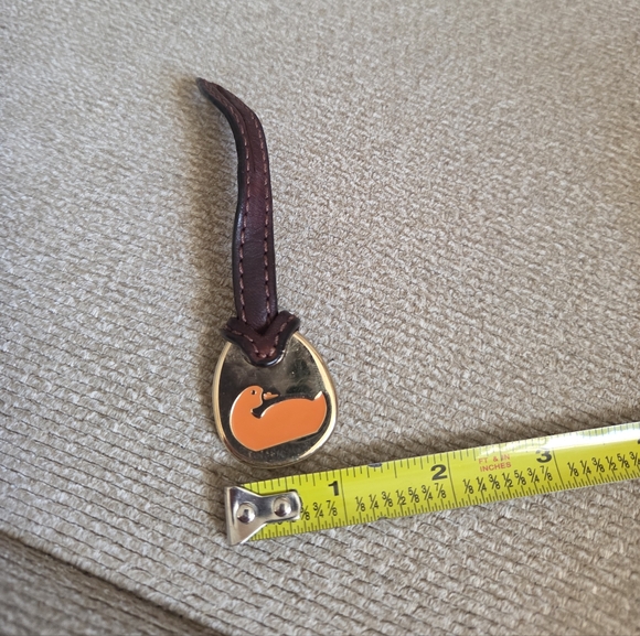 Dooney & Bourke Hangtag - Picture 4 of 4